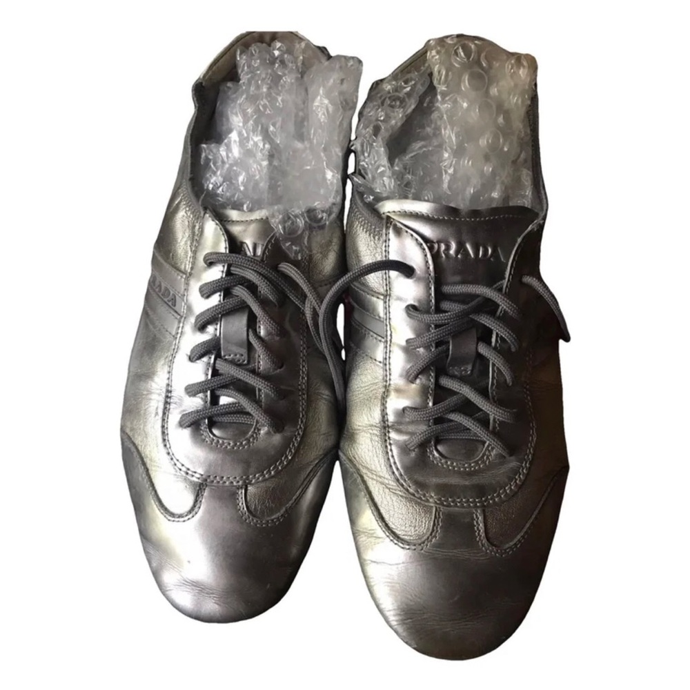 Prada Mens Sports Shoes in Sz 4E / 6 Beautiful soft leather and elegant design!